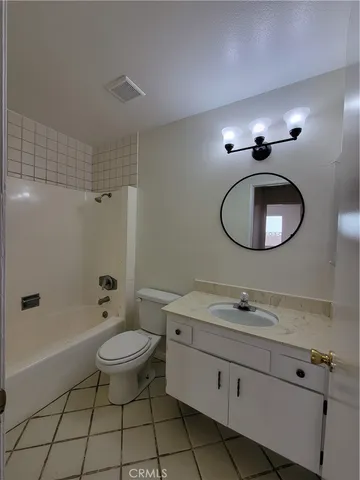 $3,000 | 37829 27th Street East, Palmdale, CA 93550