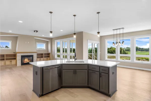 $810,514 | 2301 136th Street West, Rosemount, MN 55068