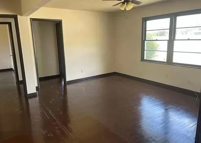 $1,300 | 910 Circle Drive, Bowie, TX 76230