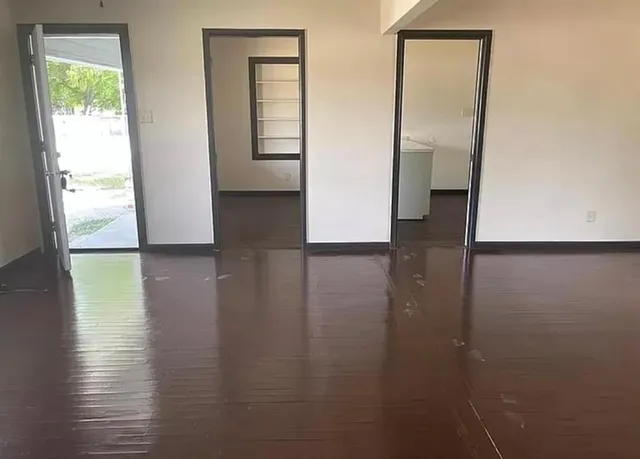 $1,300 | 910 Circle Drive, Bowie, TX 76230