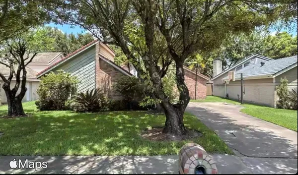 $1,975 | 6018 Elkwood Forest Drive, Houston, TX 77088