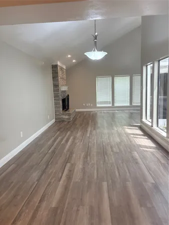 $1,975 | 6018 Elkwood Forest Drive, Houston, TX 77088