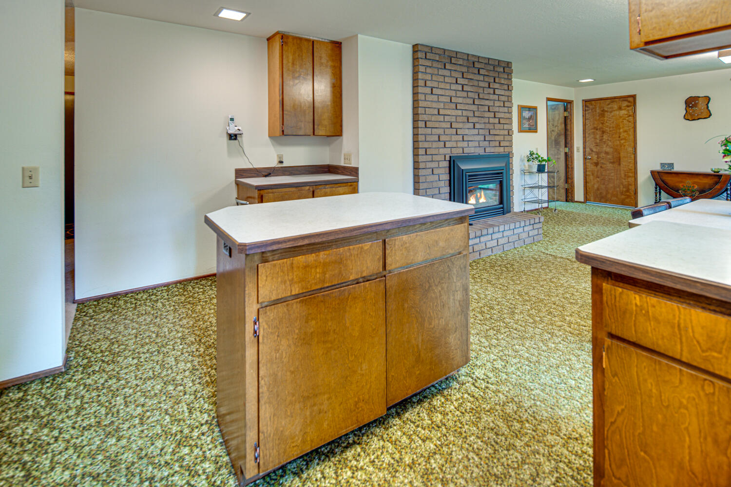 1005 Northeast Butler Market Road Bend, OR 97701 - Photo 19 of 43 1005-106