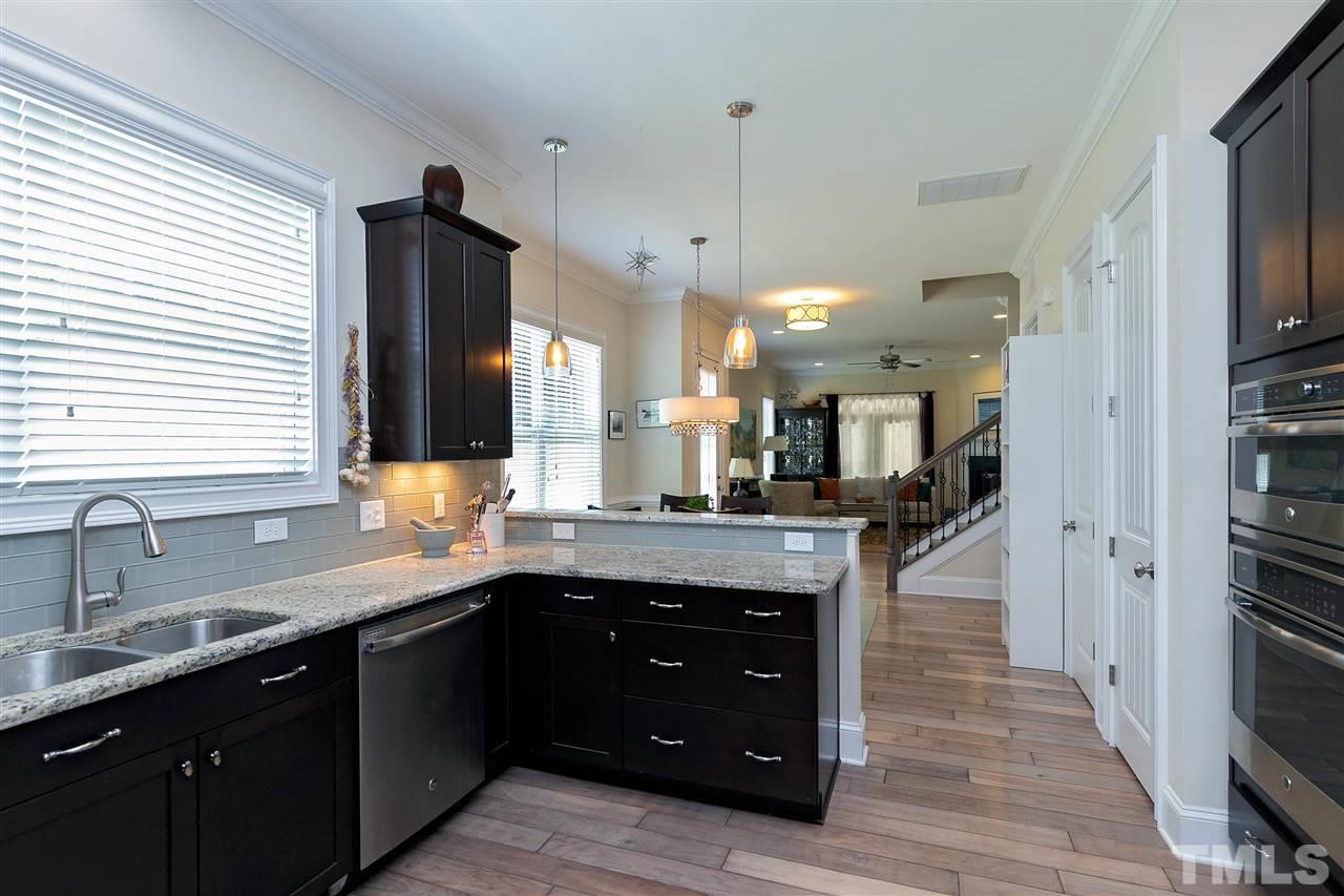 524 Fallon Grove Way Raleigh, NC 27608 - Photo 13 of 27
