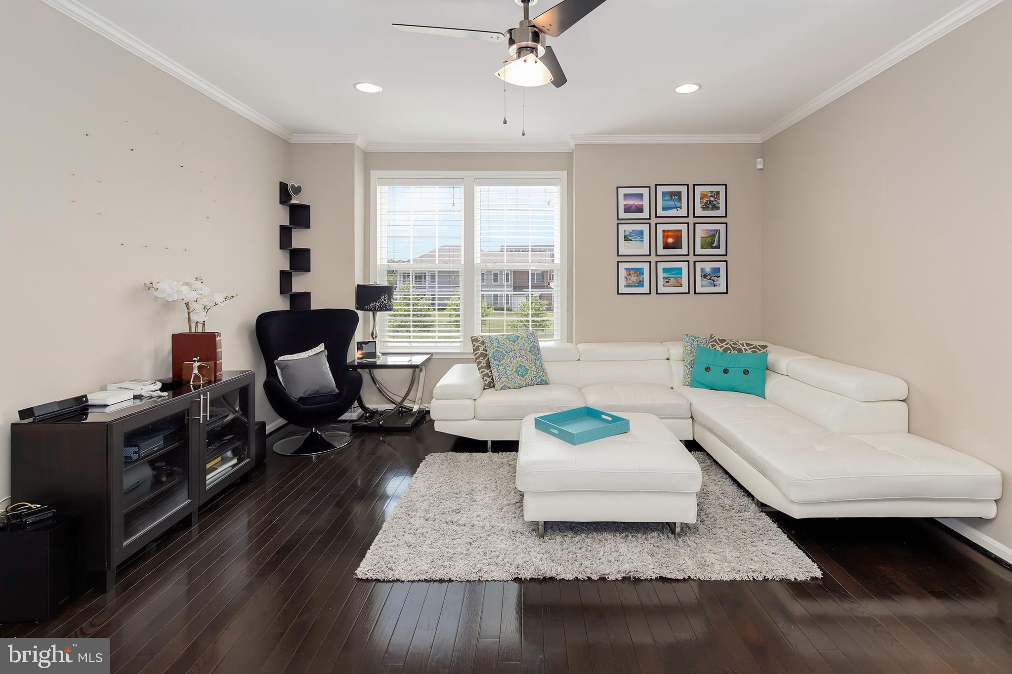 25654 Pleasant Valley Road Chantilly, VA 20152 - Photo 12 of 49 Gallery Image 12