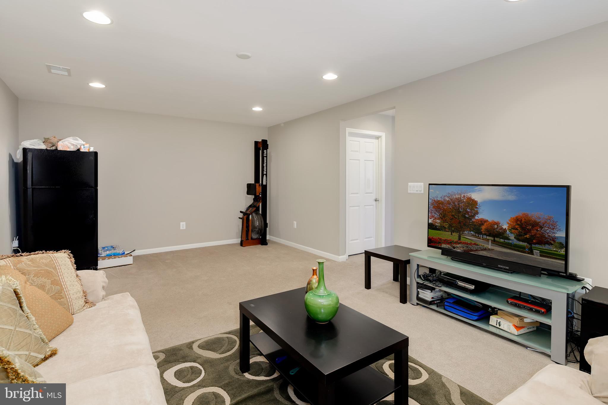 25654 Pleasant Valley Road Chantilly, VA 20152 - Photo 9 of 49 Gallery Image 9