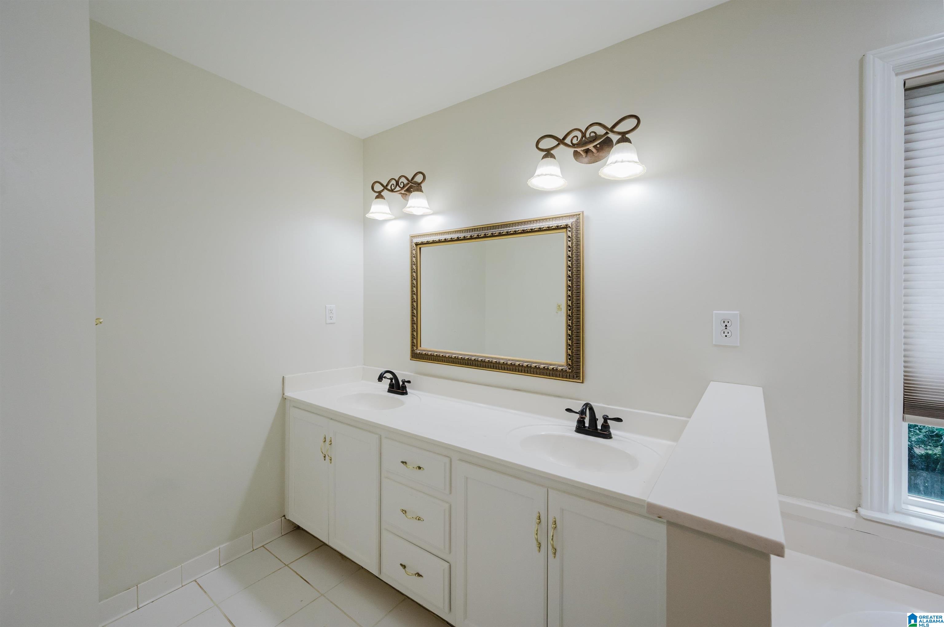 822 Boulder Ridge Circle Hoover, AL 35244 - Photo 21 of 44
