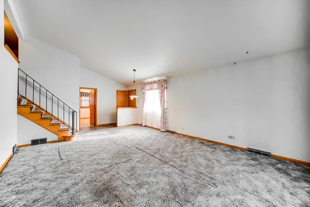 $260,000 | 18537 Palmer Avenue, Homewood, IL 60430