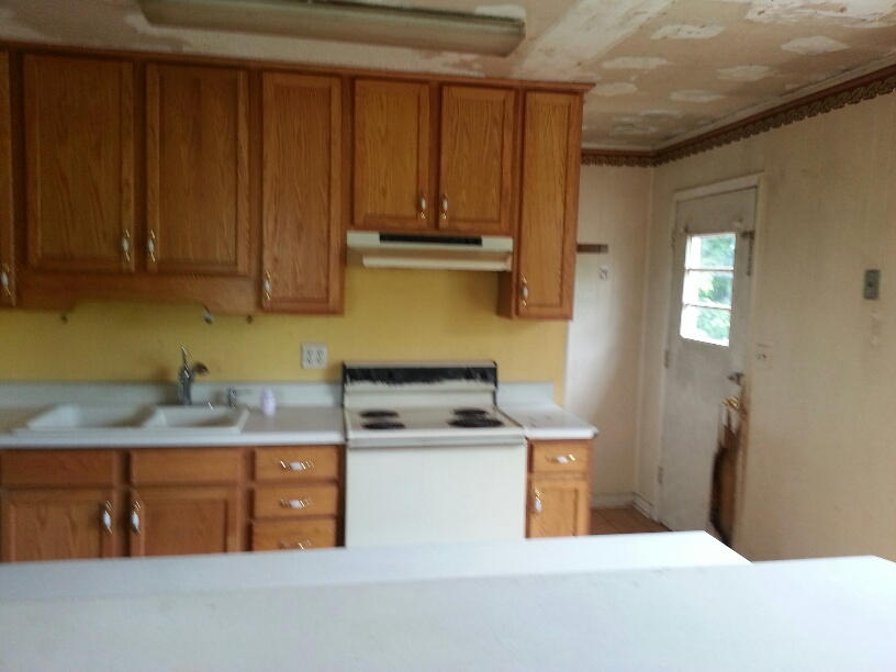 3810 Oak Hill Road Dayton, TN 37321 - Photo 9 of 10 kitchen