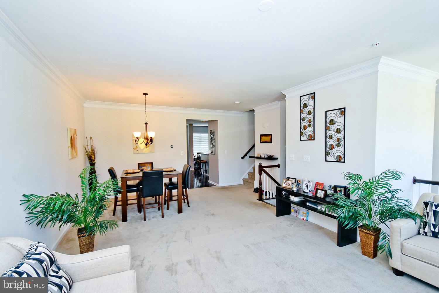 4038 Ranch Road Upper Marlboro, MD 20772 - Photo 5 of 30 Living Room