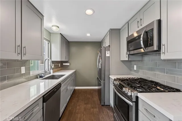 $599,888 | 107 West Spring Street, Unit C, Long Beach, CA 90806