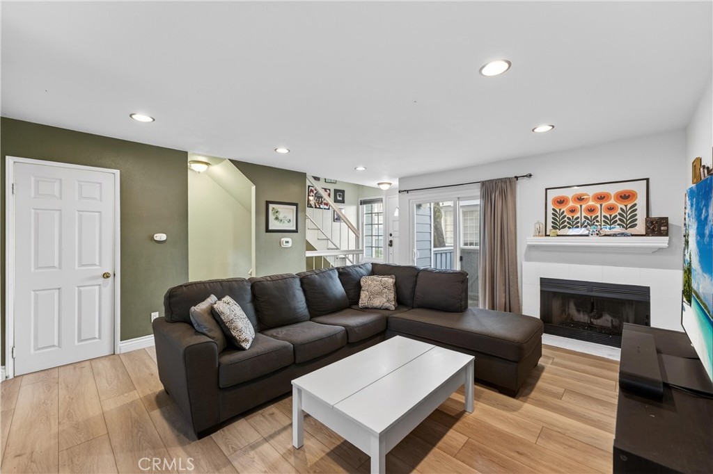 107 West Spring Street, Unit C Long Beach, CA 90806 - Photo 2 of 41