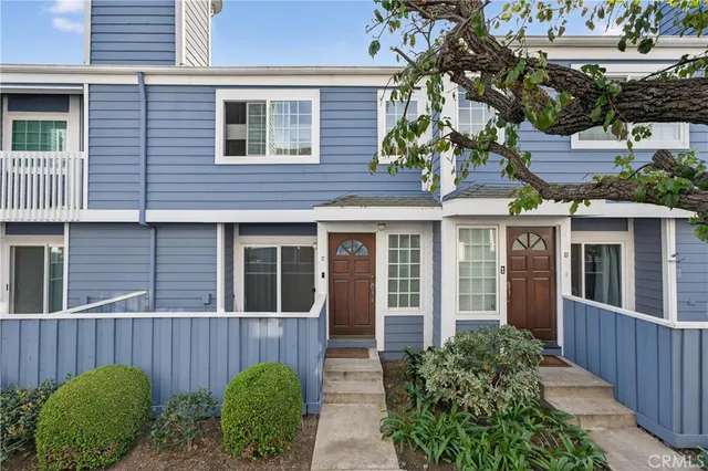 $599,888 | 107 West Spring Street, Unit C, Long Beach, CA 90806