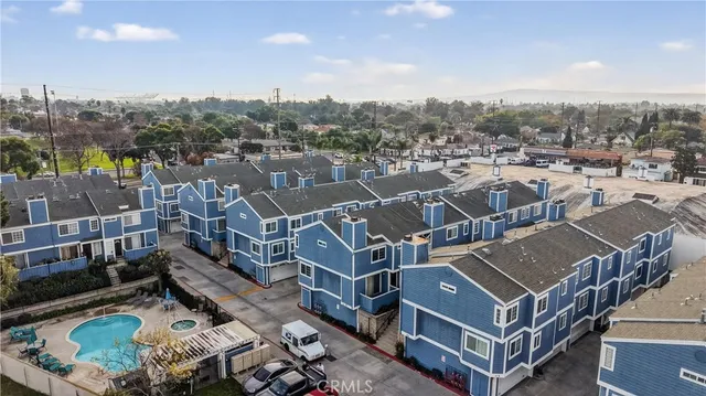 $599,888 | 107 West Spring Street, Unit C, Long Beach, CA 90806