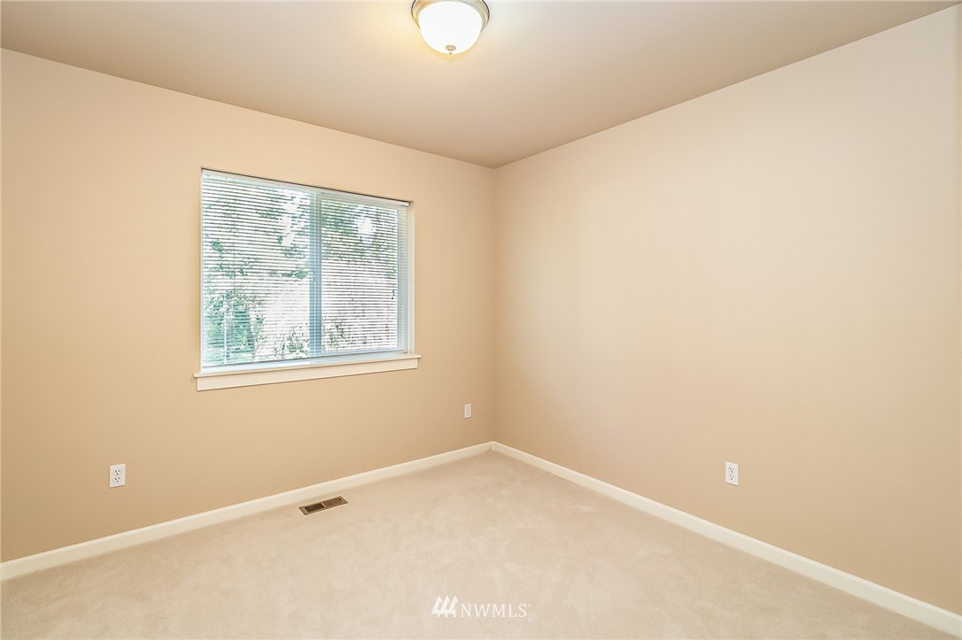131 185th Place Southwest Bothell, WA 98012 - Photo 38 of 39