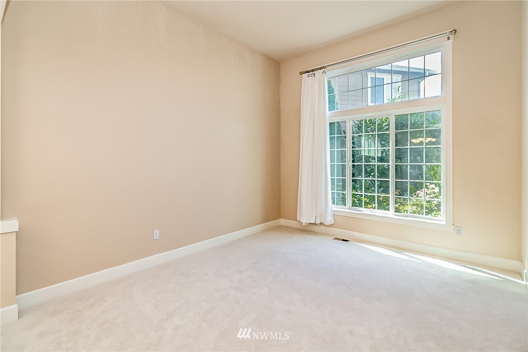 131 185th Place Southwest Bothell, WA 98012 - Photo 7 of 39