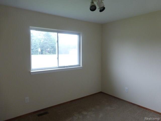 5102 East 11 Mile Road Warren, MI 48091 - Photo 11 of 24 2015-06-12 13.33