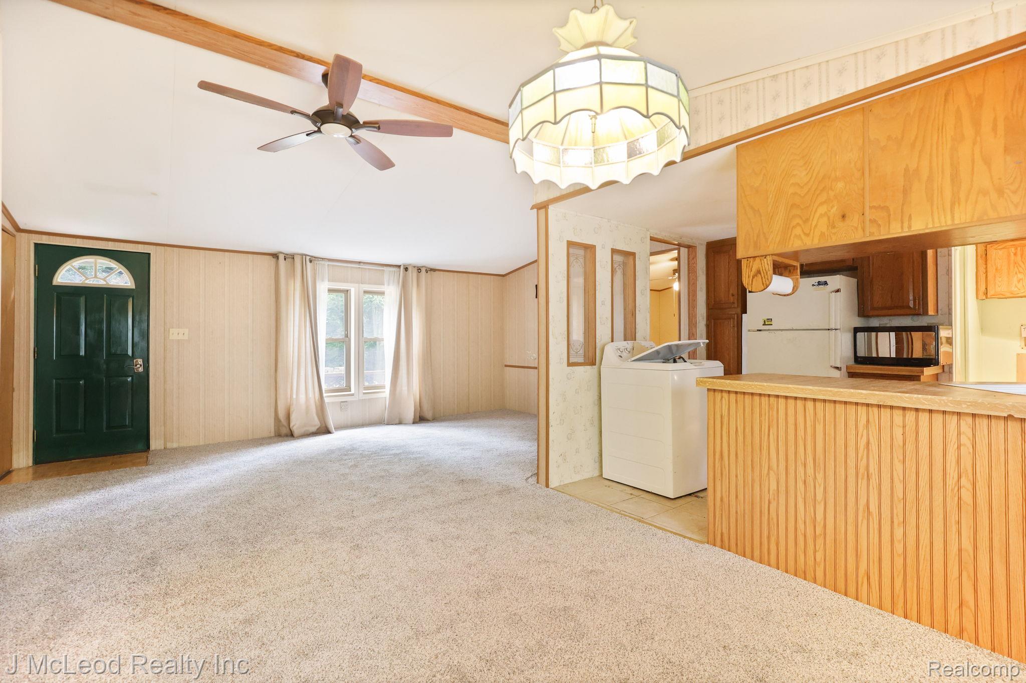 4198 South Kirk Road Vassar, MI 48768 - Photo 12 of 37 12-web-or-mls-4198 Kirk Rd-05.jpg