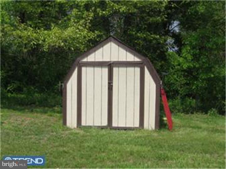 216 Garwin Road Woolwich Township, NJ 08085 - Photo 6 of 8