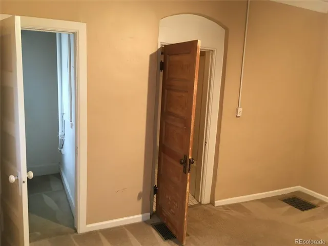 $2,400 | 1021 Cook Street, Denver, CO 80206