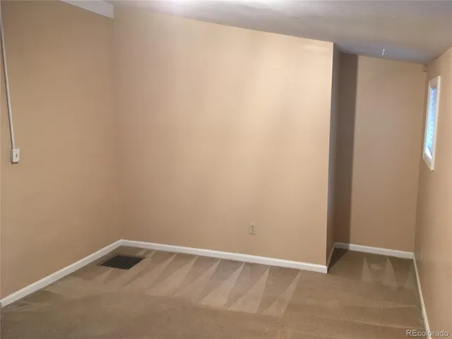 $2,400 | 1021 Cook Street, Denver, CO 80206