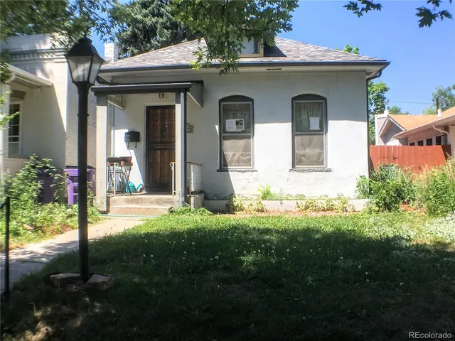 $2,400 | 1021 Cook Street, Denver, CO 80206