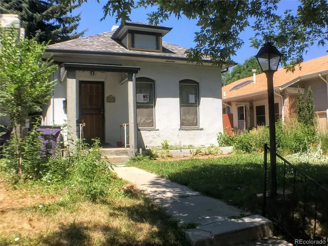 $2,400 | 1021 Cook Street, Denver, CO 80206