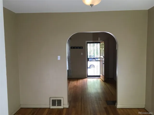 $2,400 | 1021 Cook Street, Denver, CO 80206