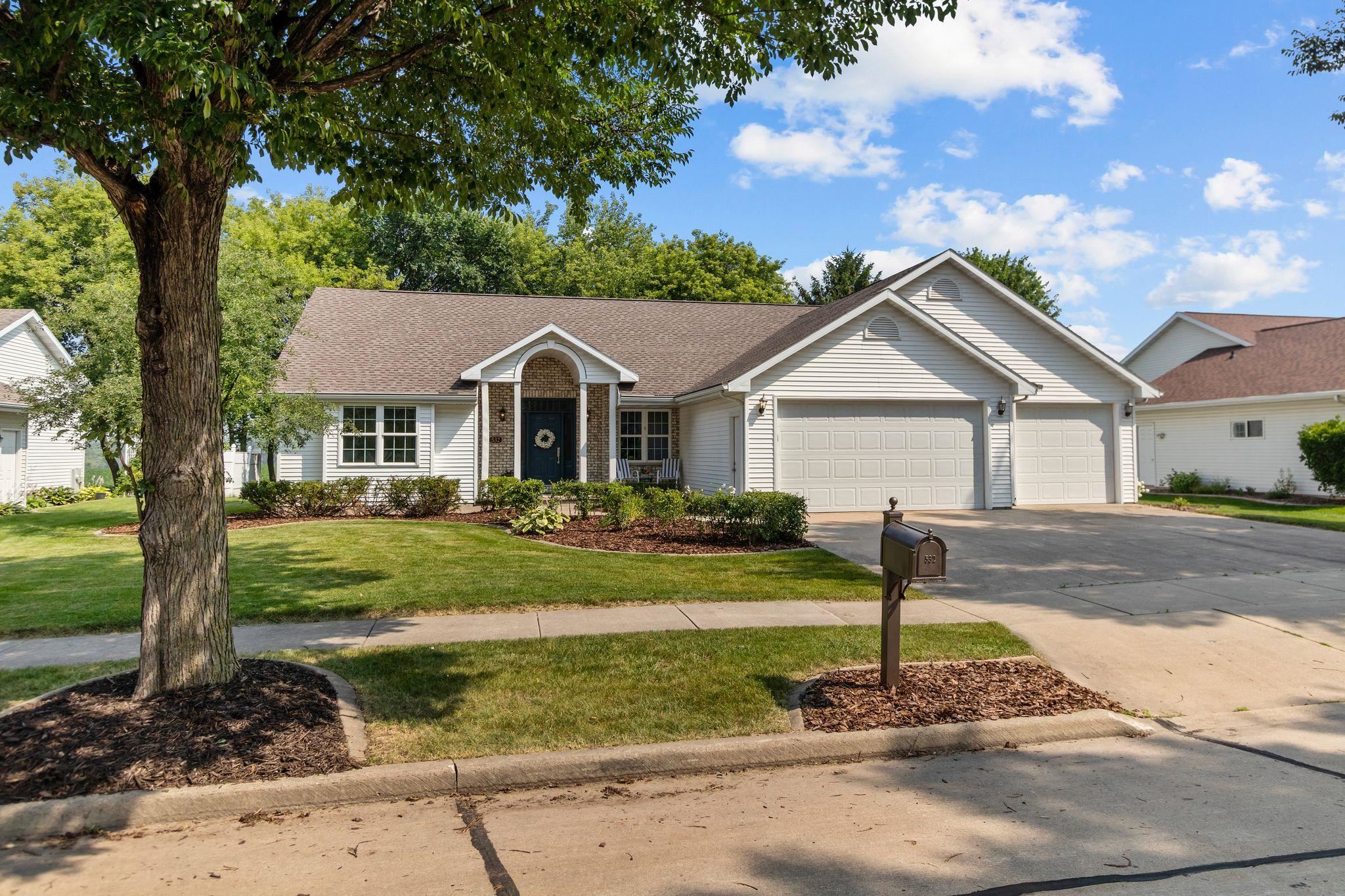 532 West Crossing Meadows Lane Appleton, WI 54913 - Photo 1 of 1 Gallery Image 1