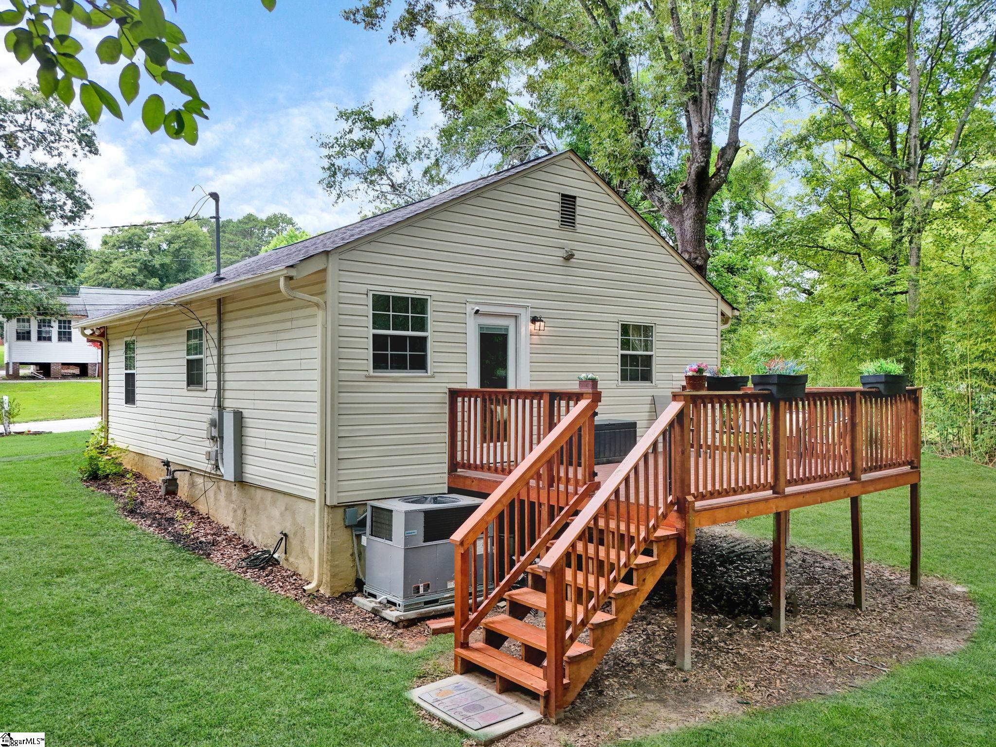 301 South E Street Easley, SC 29640 - Photo 37 of 49