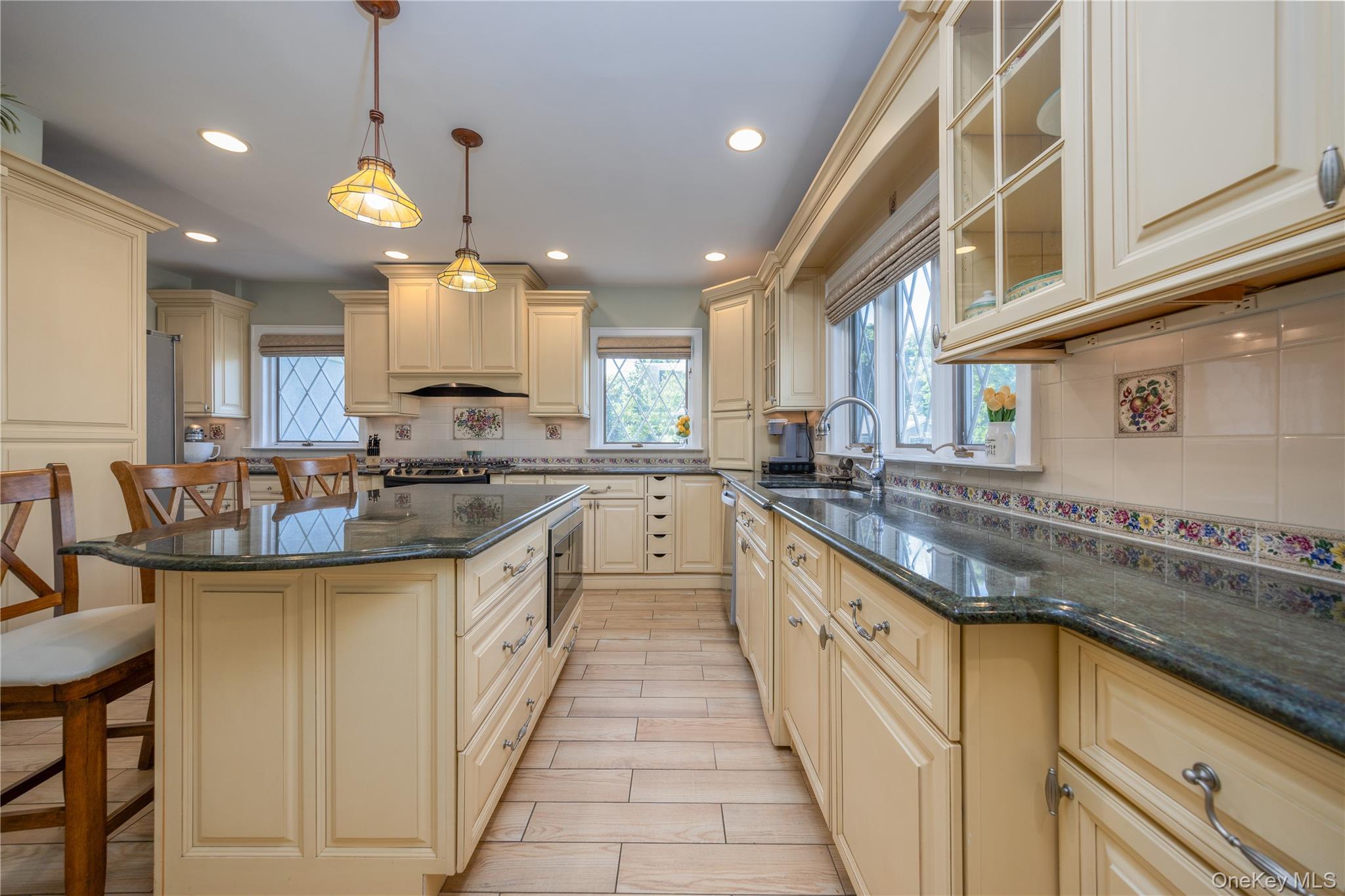 159 Fenimore Road New Rochelle, NY 10804 - Photo 13 of 37