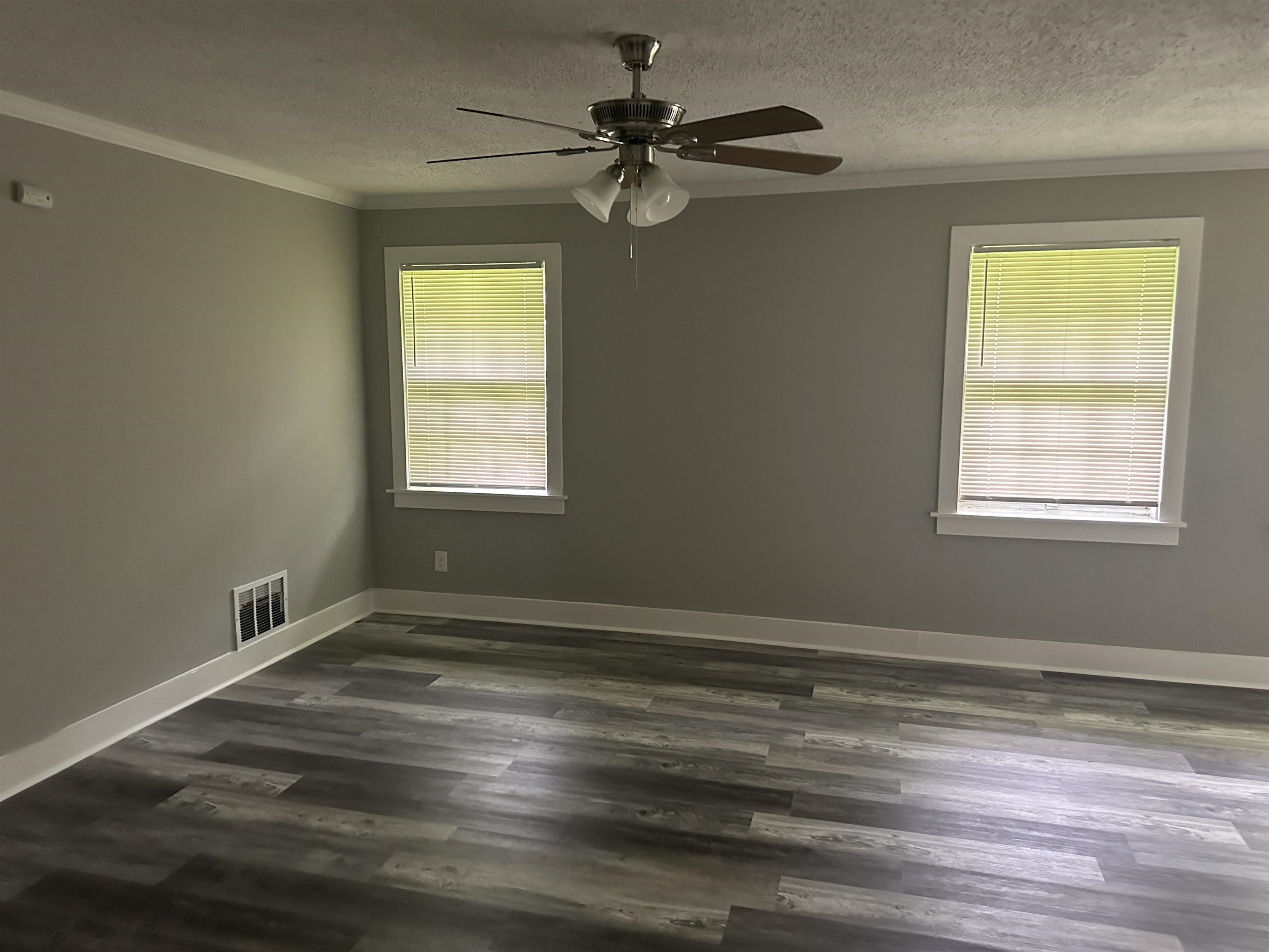 294 Dreger Road Memphis, TN 38109 - Photo 11 of 21