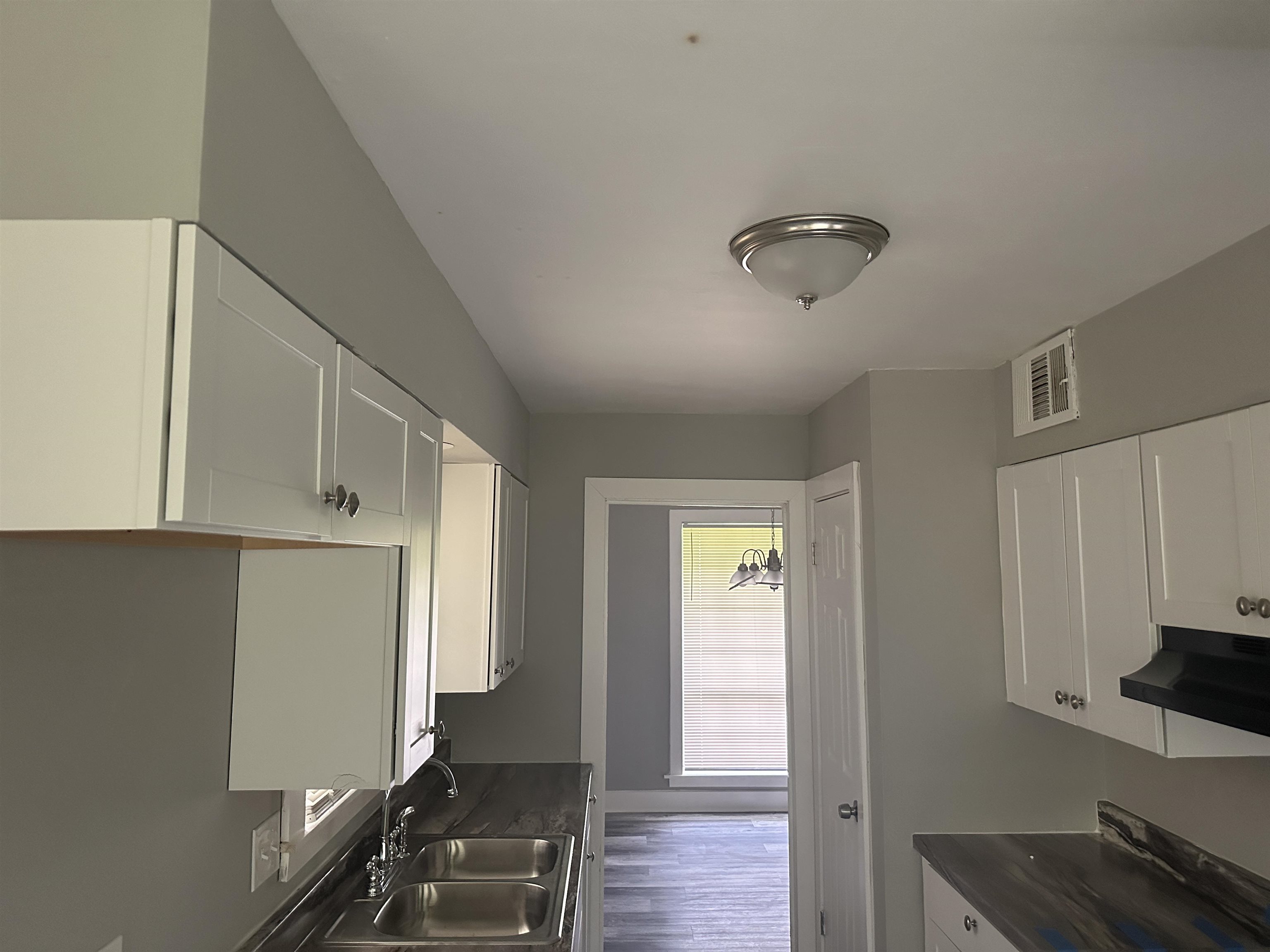 294 Dreger Road Memphis, TN 38109 - Photo 5 of 21