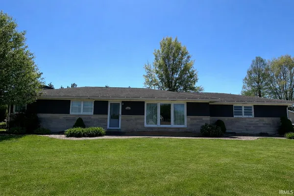 $296,000 | 1409 West 36th Street, Jasper, IN 47546