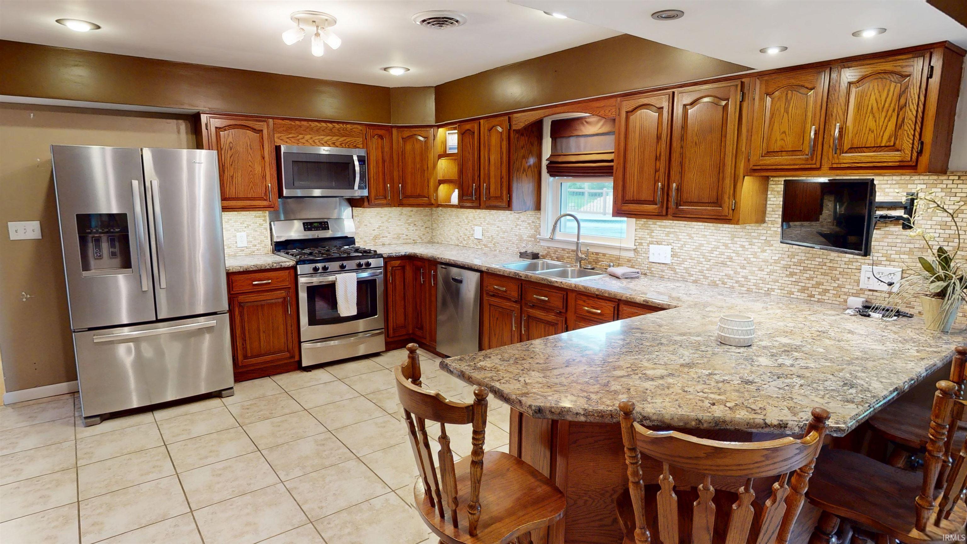 1409 West 36th Street Jasper, IN 47546 - Photo 4 of 27