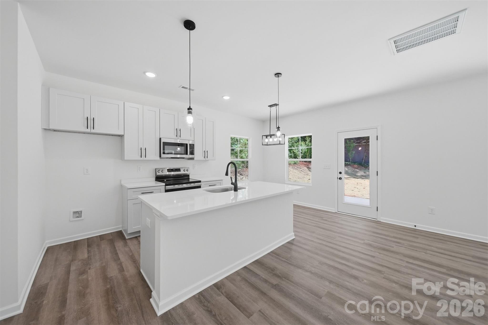 215 Edgewood Circle Morganton, NC 28655 - Photo 9 of 40