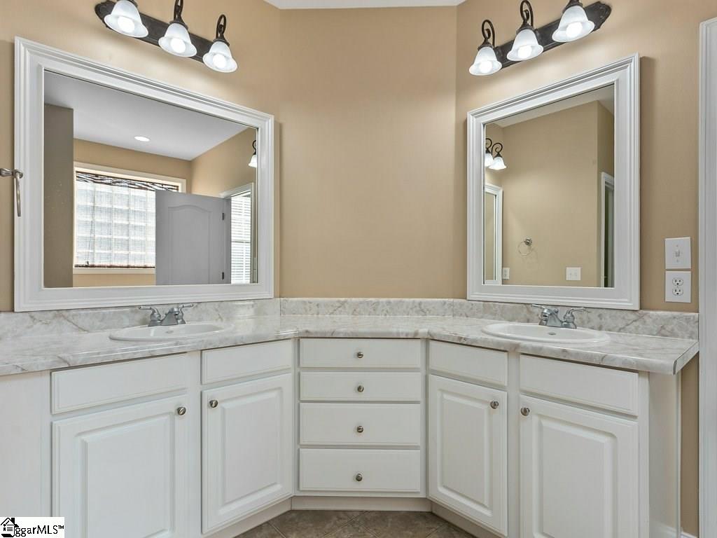 2 Cunningham Point Court Greer, SC 29651 - Photo 19 of 36