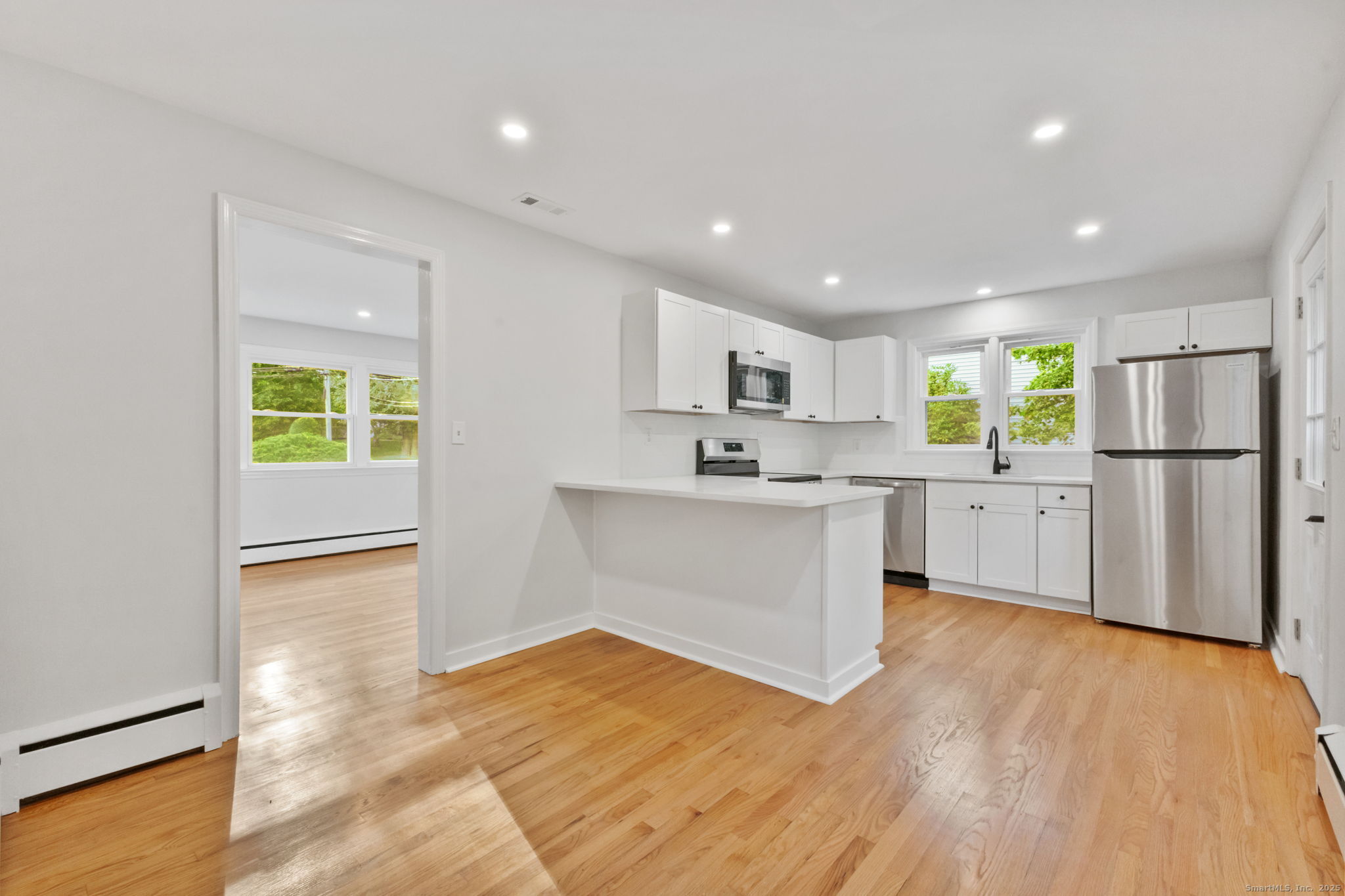 8 Lloyd Road Norwalk, CT 06850 - Photo 6 of 20