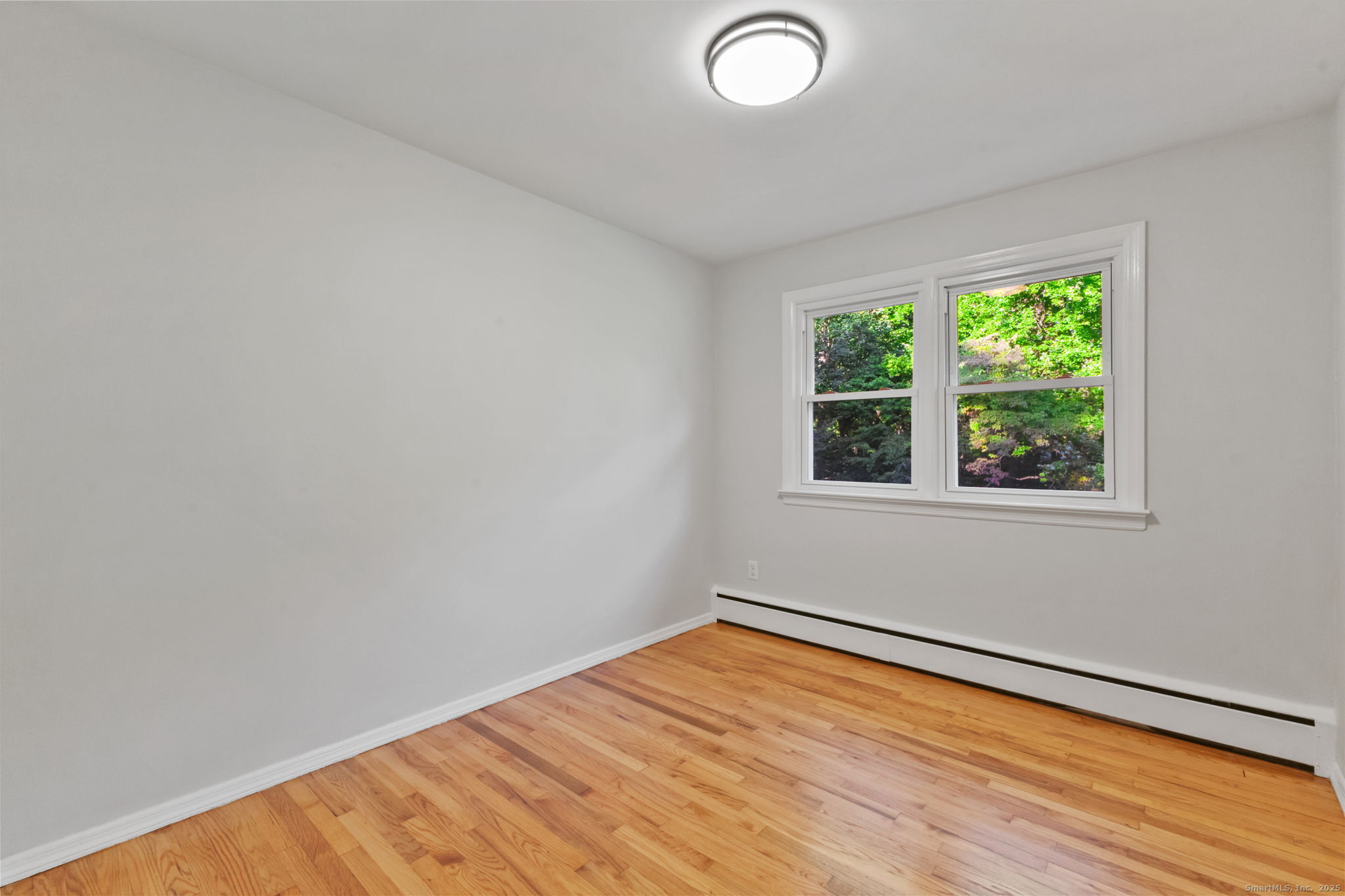 8 Lloyd Road Norwalk, CT 06850 - Photo 10 of 20