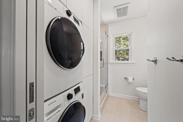 $885,000 | 10 East Glendale Avenue, Alexandria, VA 22301