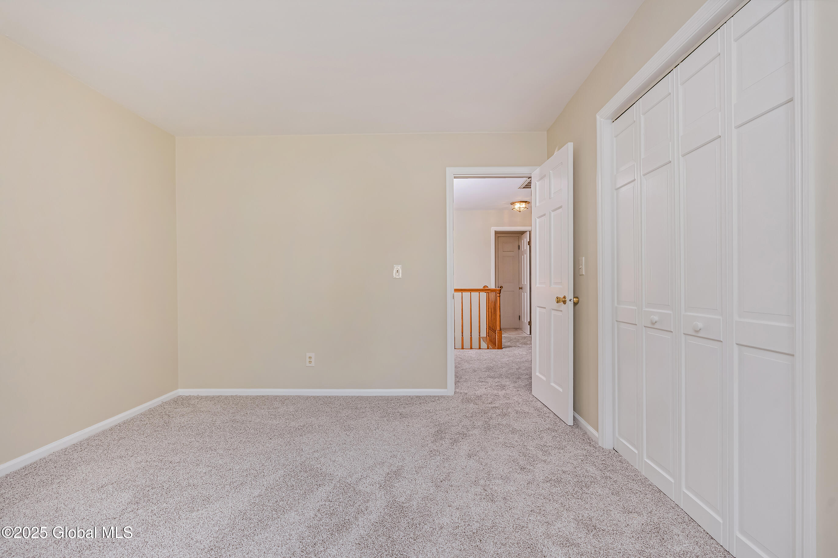 331 Wellington Road Bethlehem, NY 12054 - Photo 33 of 48 039-331-Wellington-Rd