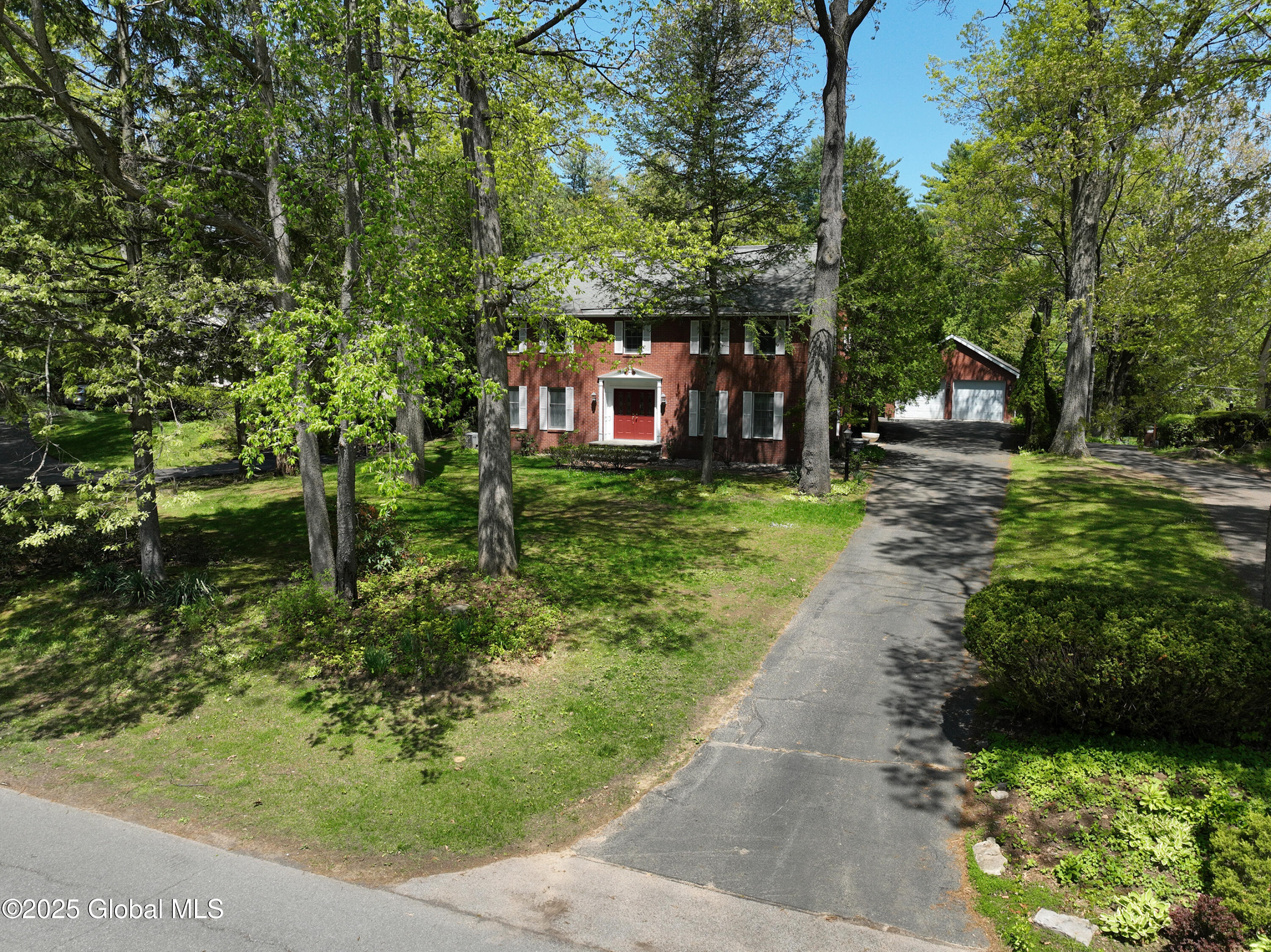 331 Wellington Road Bethlehem, NY 12054 - Photo 44 of 48 052-331-Wellington-Rd