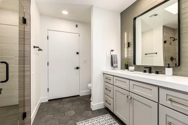 $17,500 | 9917 North 52nd Street, Paradise Valley, AZ 85253