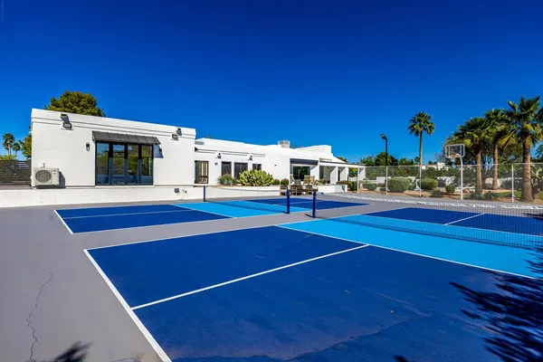 $17,500 | 9917 North 52nd Street, Paradise Valley, AZ 85253