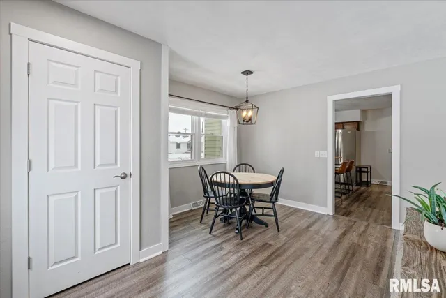 $225,000 | 102 Amber Lane, Geneseo, IL 61254