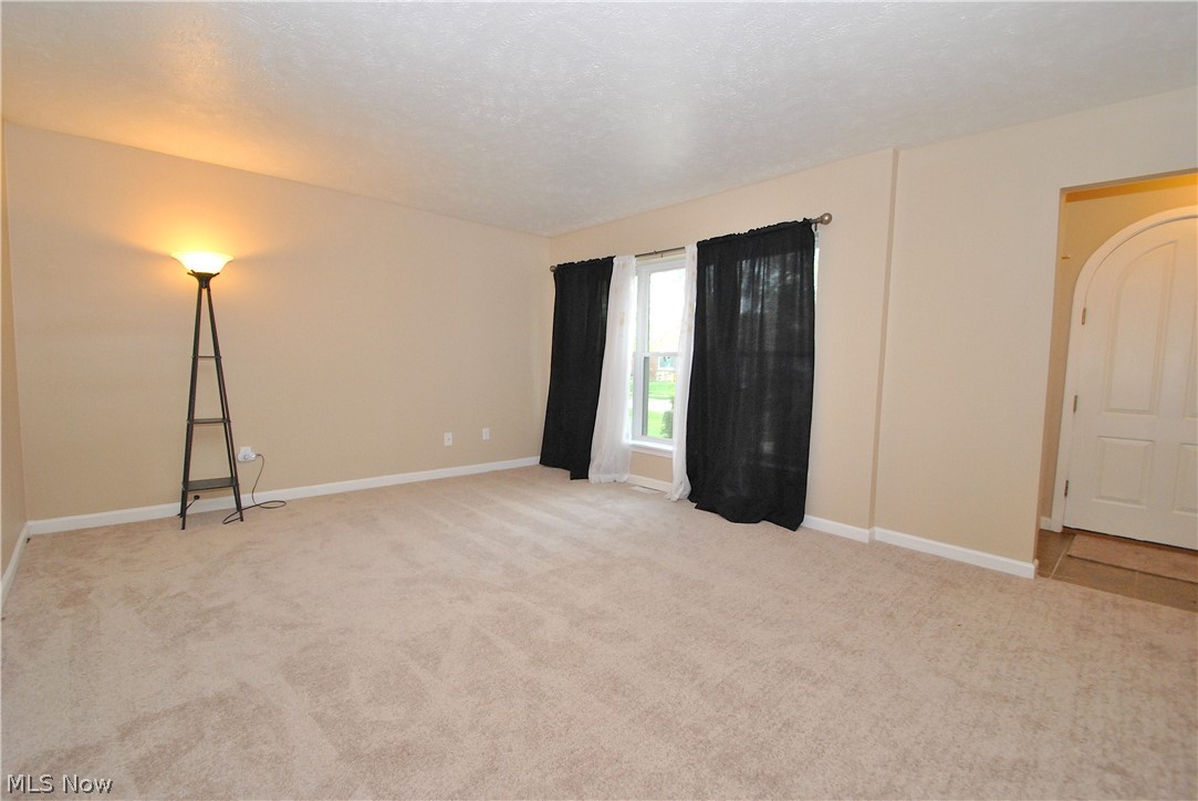 3891 Colony Road South Euclid, OH 44118 - Photo 5 of 34