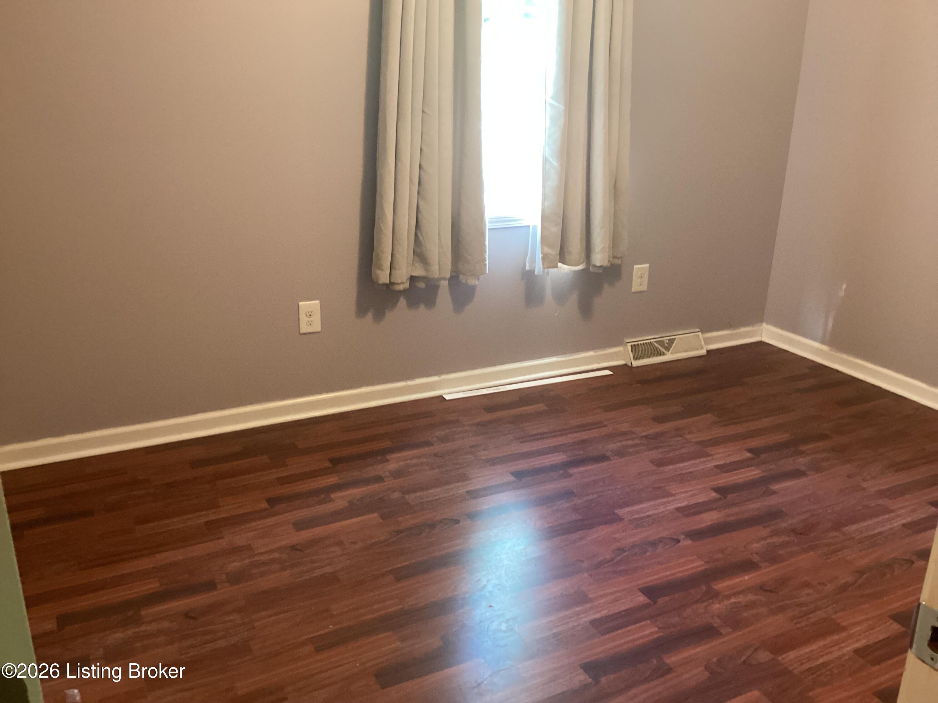 8313 Roseborough Road Louisville, KY 40228 - Photo 26 of 46 IMG_6390