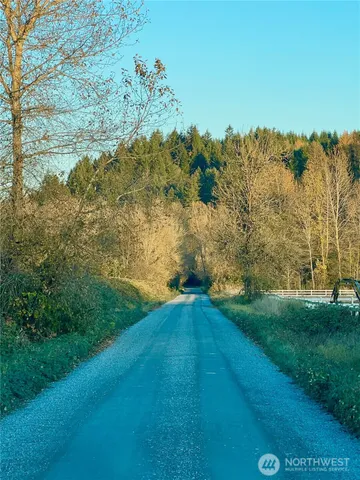 a view of a tennis court