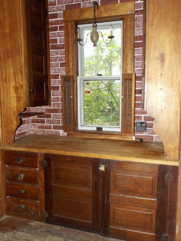 14 Main Road Colrain, MA 01340 - Photo 7 of 42