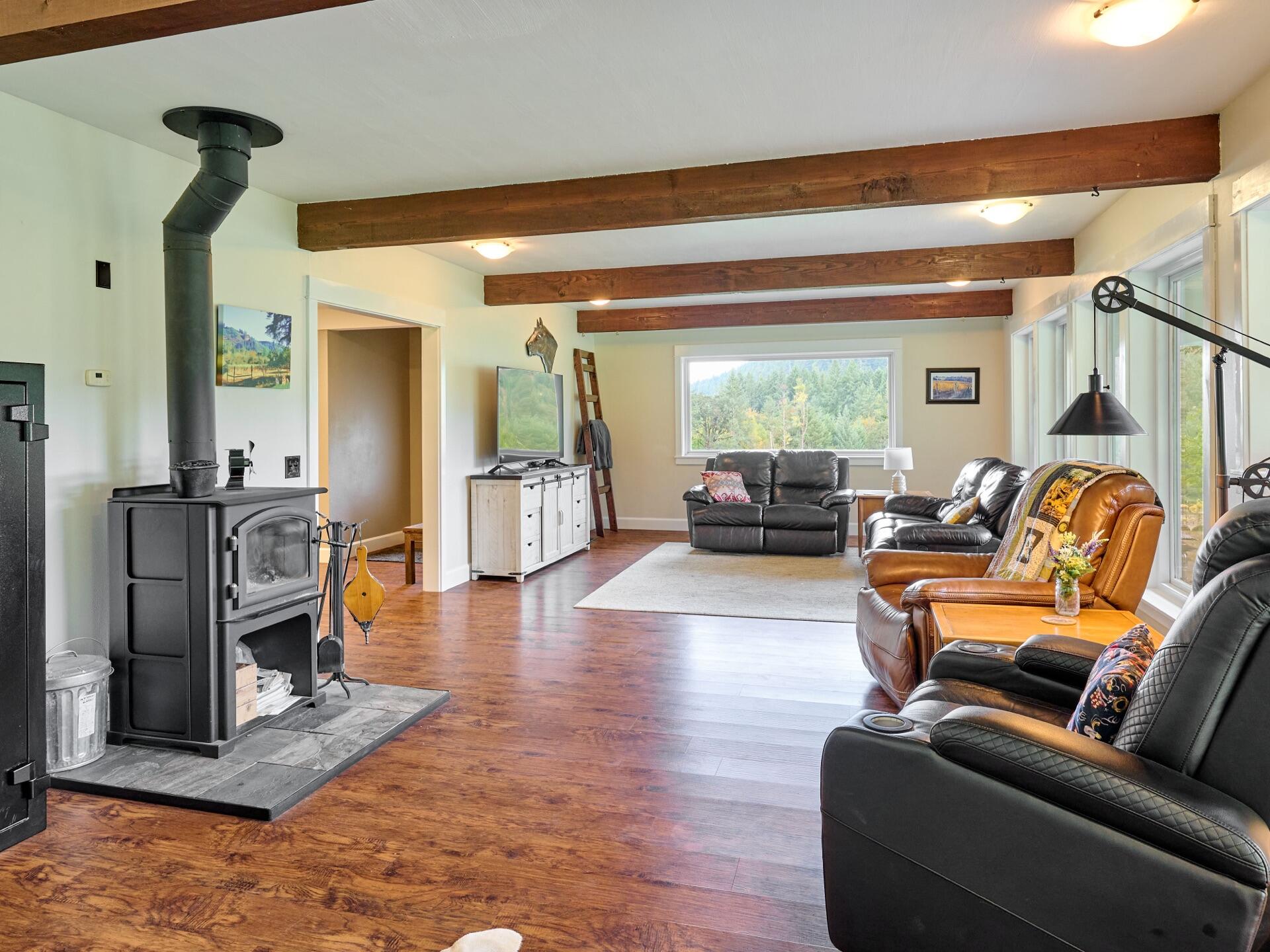 34769 East Lacomb Road Lebanon, OR 97355 - Photo 10 of 42 050_34769_Lacomb_1_edit_web (1)